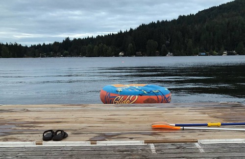Shawnigan Lake House | Shawnigan Lake Front Home-perfect for families.