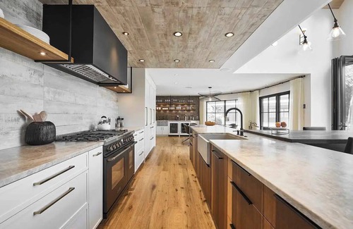 Shawnigan Lake House | Shawnigan Lakefront Estatenn