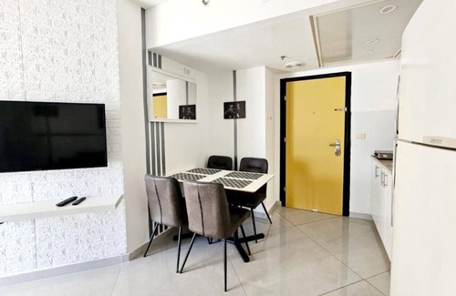 Bat Yam Apartment | SHaYaSH apartments Leonardo Bat-Yam