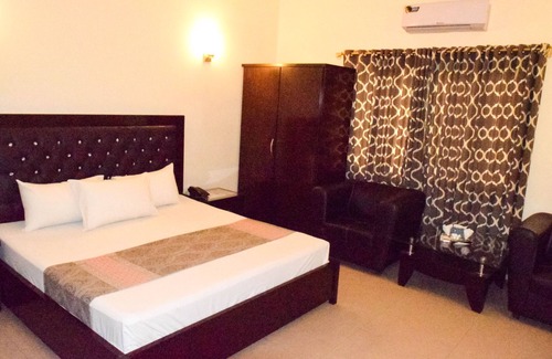 D.H.A. Apartment | Shaygan Resedenica Karachi