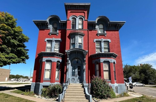 Bay City Apartment | Shearer Historical House #4