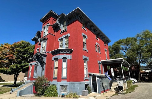Bay City Apartment | Shearer Historical House #4