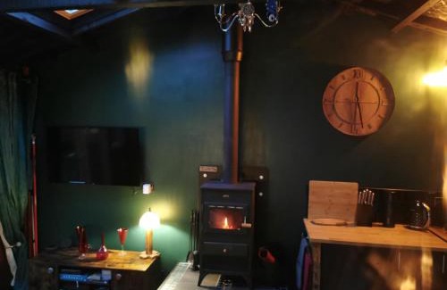 Abergavenny Apartment | Shed Gwely