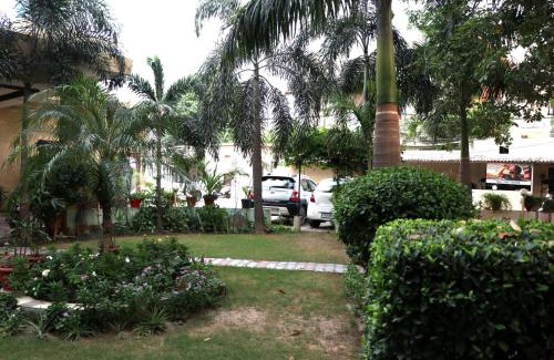 Ludhiana Hotel | Sheela Stays