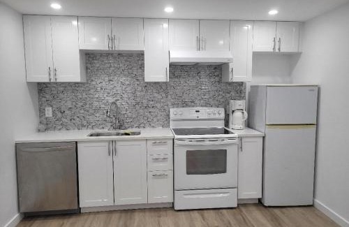 Aylmer Apartment | Sheena palace