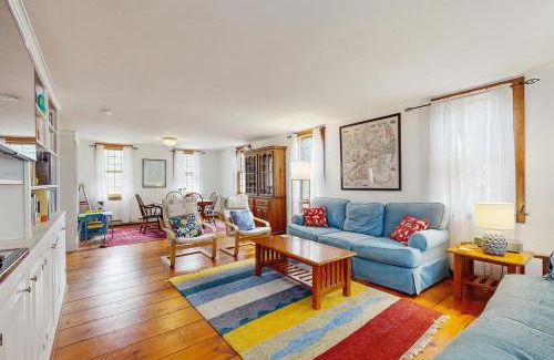 Brewster House | Sheep Pond Bow House