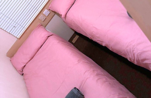 Isle of Grain House | Sheerness Parkside Caravan Retreat