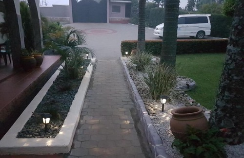 Fort Portal Bed & Breakfast | Sheevy"s Bed N Breakfast
