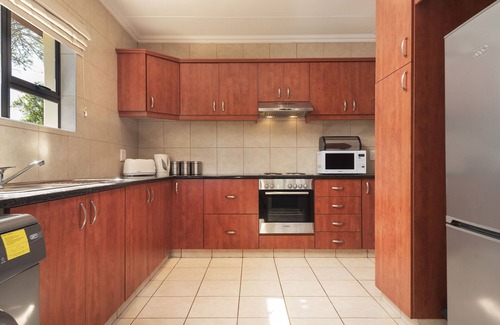 Sheffield Beach House | Sheffield Cove 30 - Three Bedroom House, Sleeps 6