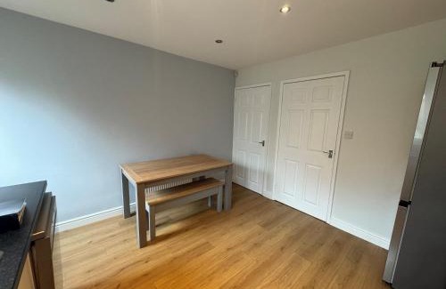 Mosborough Apartment | Sheffield Edge Hideaway