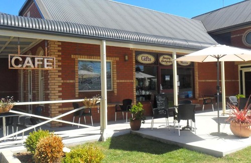 Sheffield Hotel | Sheffield Motor Inn