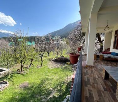 Old Manali House | Shehjaar