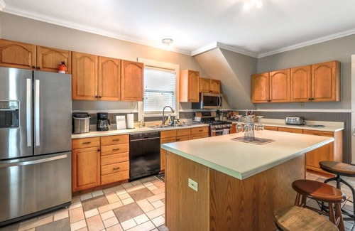 Lake Geneva House | Sheldon House |Historic Lake Geneva Home |Garden Patio |Walkable to all LG has to Offer |Parking
