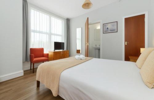 Cambridge Bed & Breakfast | Shelford Lodge