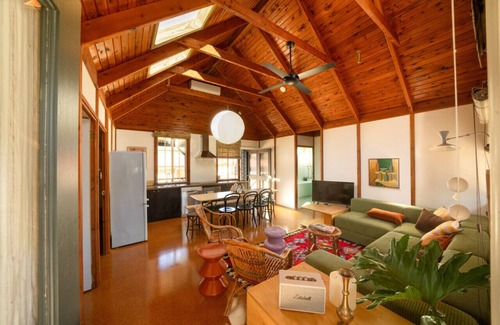 Huskisson Cabin | Shell House - Huskisson