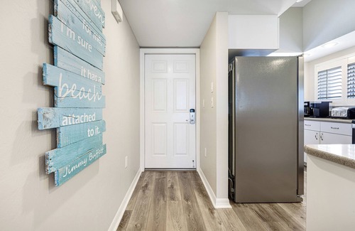 Sanibel Condo | Shell Island Beach Club 7C, Gulf Front Condo on Quiet East End