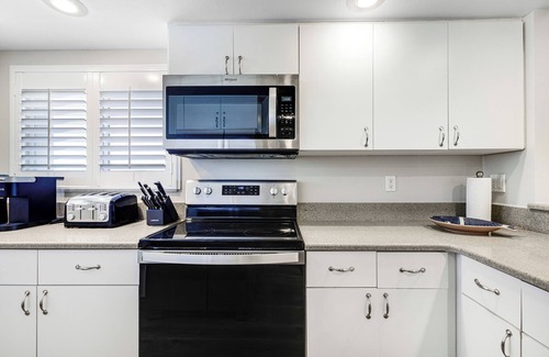 Sanibel Condo | Shell Island Beach Club 7C, Gulf Front Condo on Quiet East End