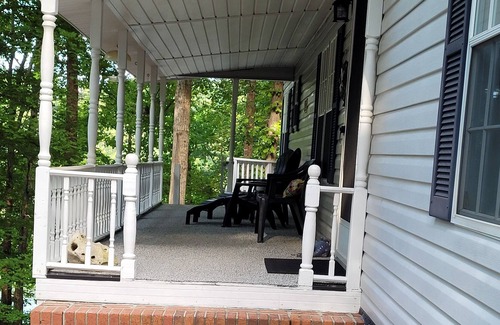 Fair Play House | Shelor Ferry, your private lakeside haven!