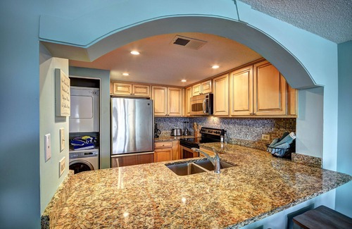 Shelter Cove Condo | Shelter Cove M arina BEST VIEW! Spotless 1 BR. Chefs Kitchen. No stairs.