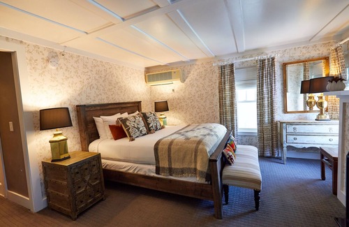 Haversham Hotel | Shelter Harbor Inn