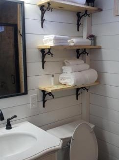 Yellowstone County House | Sheltered Nook Bunk N Board