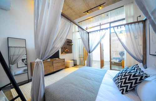 Dali Ancient Town Hotel | Shen Cang Courtyard Hotel