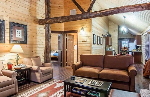 Gordonsville Resort | Shenandoah Crossing Resort with acres of wilderness