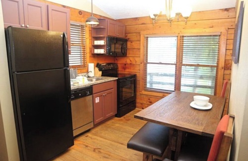 Gordonsville Condo | Shenandoah Crossing 2BR Suite Friday Check-In