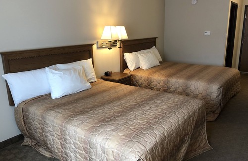 Shenandoah Hotel | Shenandoah Inn & Suites