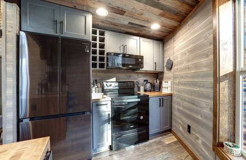 Stanley RV Rental | Shenandoah Yurt: Hot Tub~Wood Stove~WiFi~EVcharger