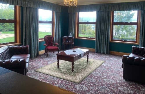 Hobart House | Sheoak House Private Self Contained 2 Bedroom Unit