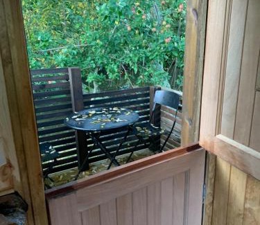 Ewhurst Green Apartment | Shepherd Hut Lodge on Farm Waterside Goodwin Farm