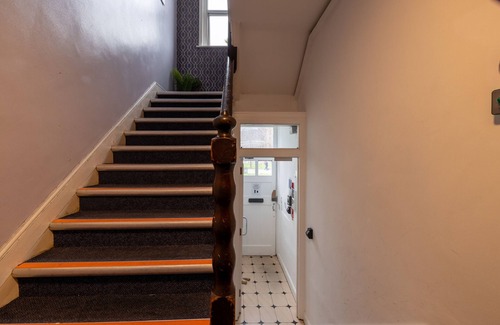 Shepherd's Bush Apartment | Shepherd's Bush