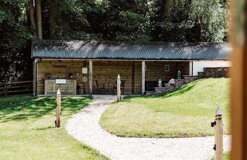 Lyth Hill Apartment | Shepherd's Hut at Lythwood, Near Shrewsbury