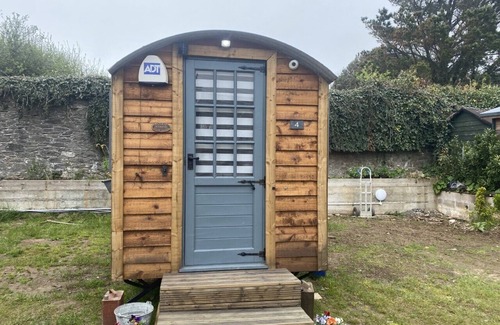 Turnchapel Cabin | Shepherd's Hut at St Anne's - Costal Location
