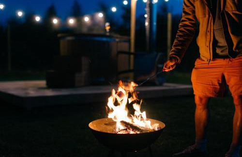 Banbury Other | Shepherd's Huts in Barley Meadow at Spring Hill Farm