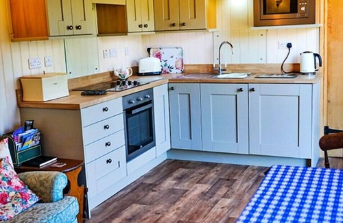Coalbrookdale Ski Chalet | Shepherd's Lodge at Morrells Wood