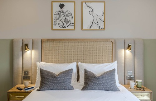 Askew Apartment | Shepherds Bush | 1 Bed Apartment