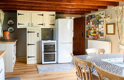 Hawes Cottage | Shepherds Cottage at Mile House Farm
