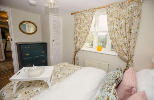 West Compton House | Shepherds Cottage - Rudge Farm Cottages