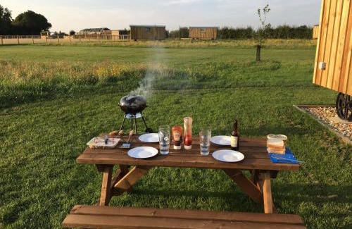 Bedfield House | Shepherds Hut 5