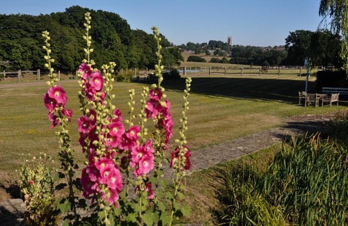 Tenterden House | SHEPHERDS HUT