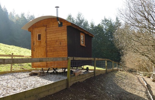Pennant Melangell Cabin | Shepherds Hut "Jessica" in fantastic location