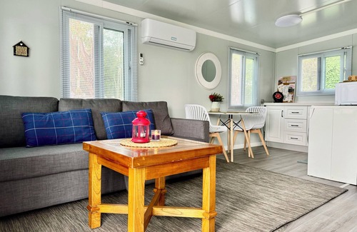 Baulkham Hills House | Shepherd‘s Hut in Baulkham Hills （ideal for 2 people)