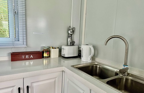 Baulkham Hills House | Shepherd‘s Hut in Baulkham Hills （ideal for 2 people)