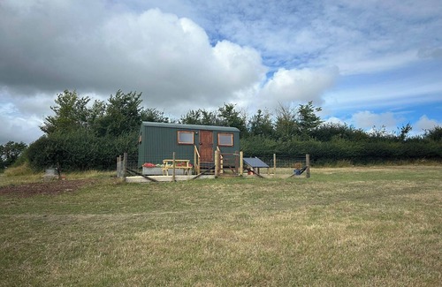 Paulton Cabin | Shepherds hut Near Bath