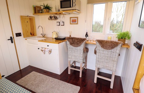 Aubourn Cottage | Shepherds Hut - Oak