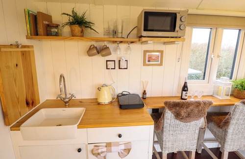 Aubourn Cottage | Shepherds Hut - Oak