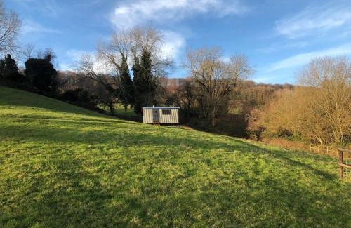 Slad House | Shepherds Hut Slad Valley Cotswolds