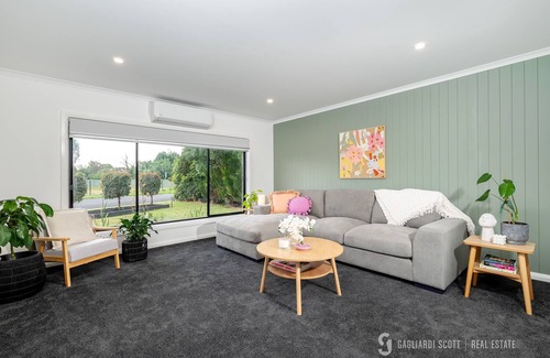 Shepparton South House | Shepparton Escape: Chic 3BR near Lake